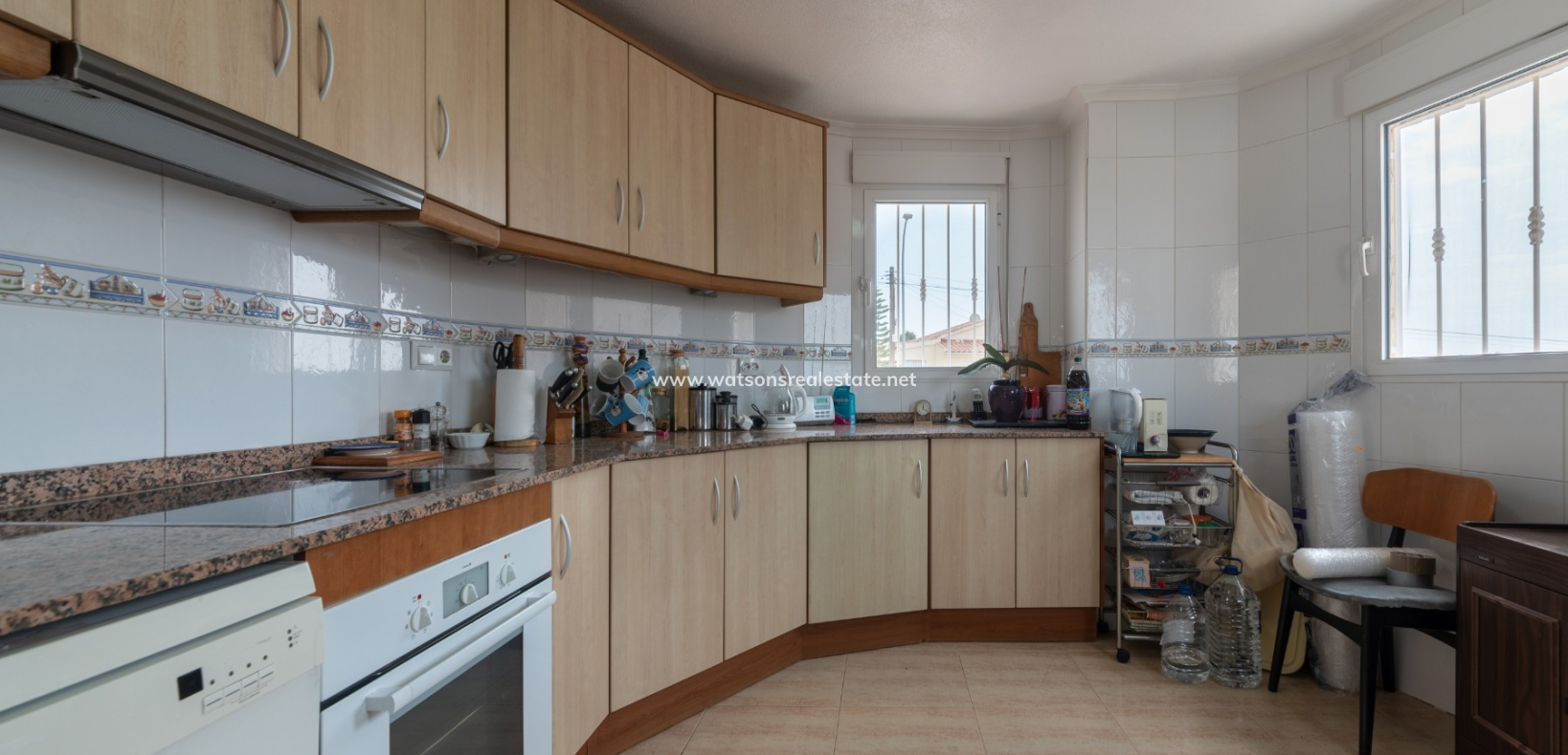 Resale - Freistendhe Villa - Urb. La Marina