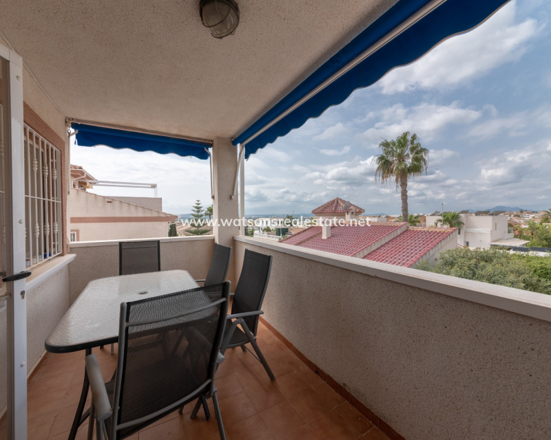 Resale - Freistendhe Villa - Urb. La Marina