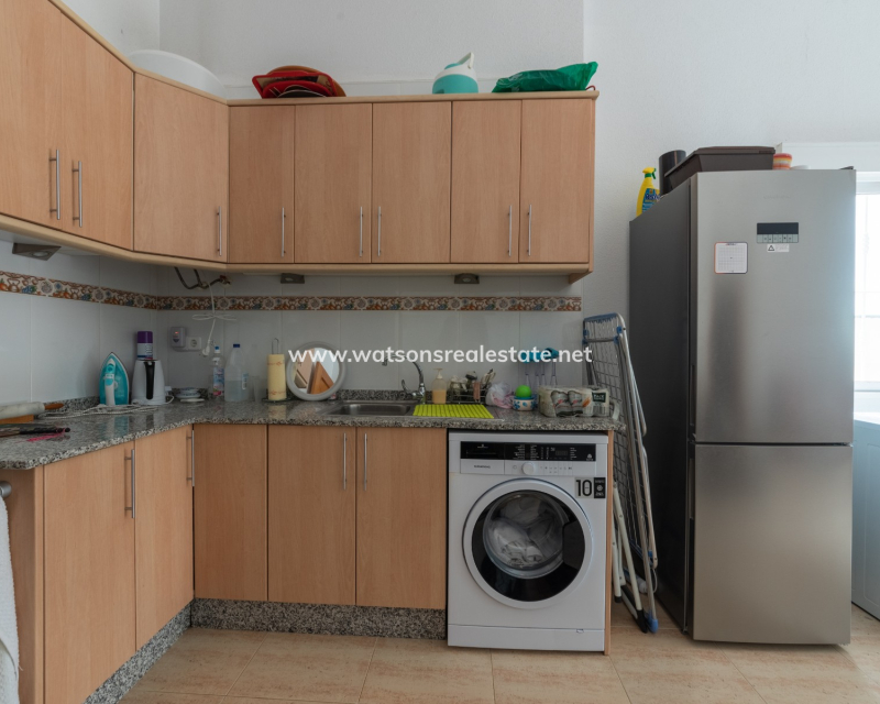 Resale - Freistendhe Villa - Urb. La Marina