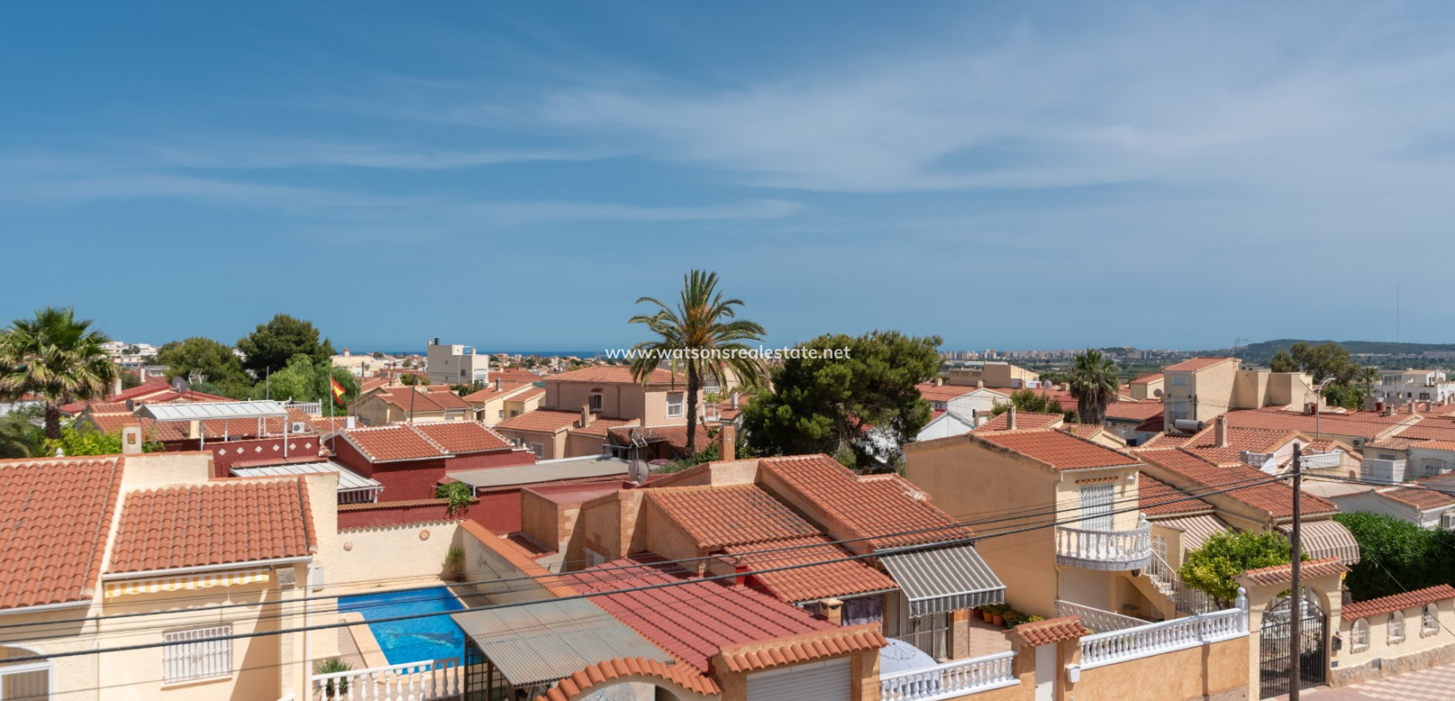 Resale - Freistendhe Villa - Urb. La Marina