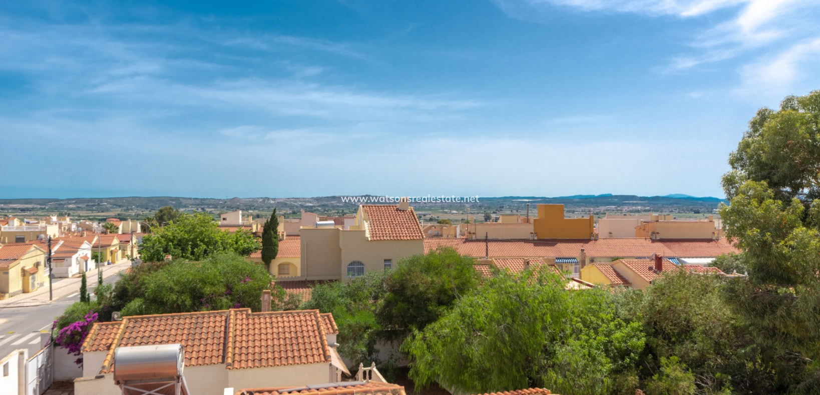 Resale - Freistendhe Villa - Urb. La Marina