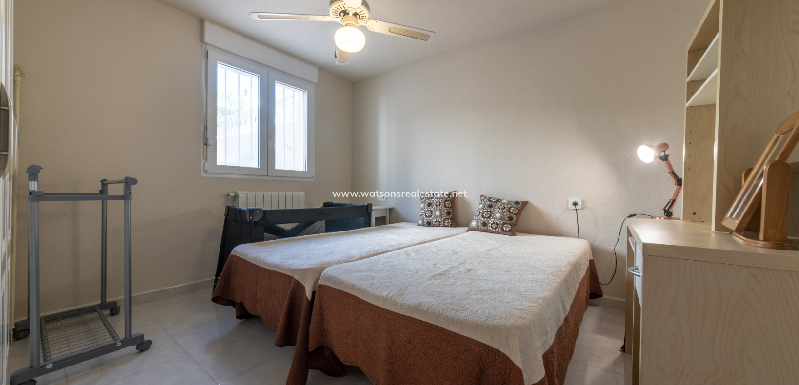 Resale - Freistendhe Villa - Urb. La Marina