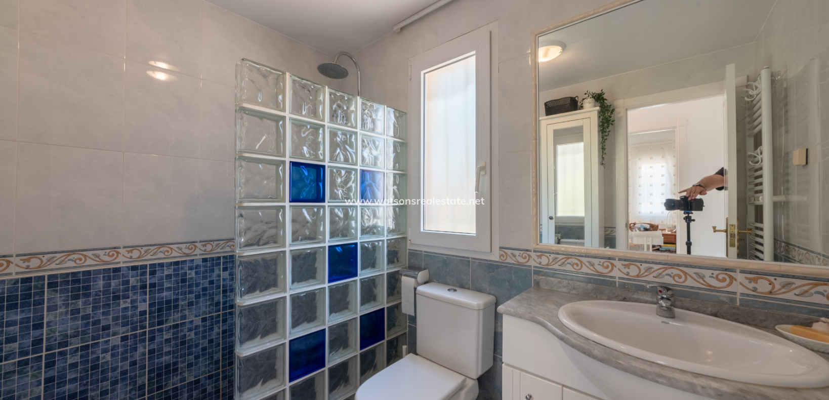 Resale - Freistendhe Villa - Urb. La Marina