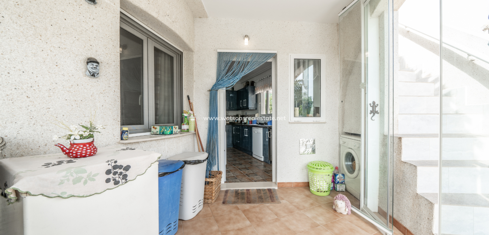Resale - Freistendhe Villa - Urb. La Marina