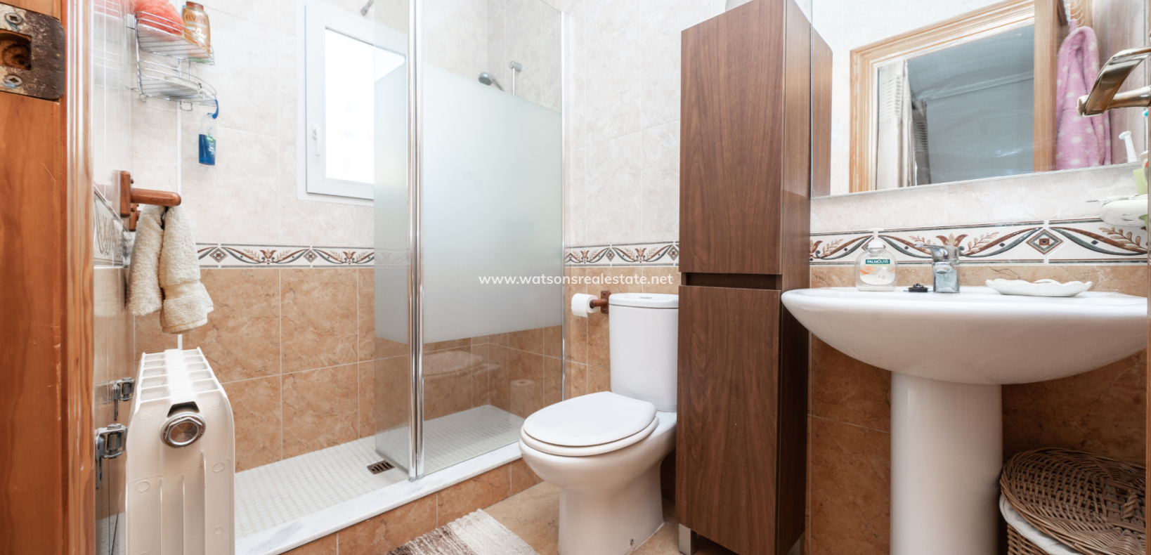 Resale - Freistendhe Villa - Urb. La Marina