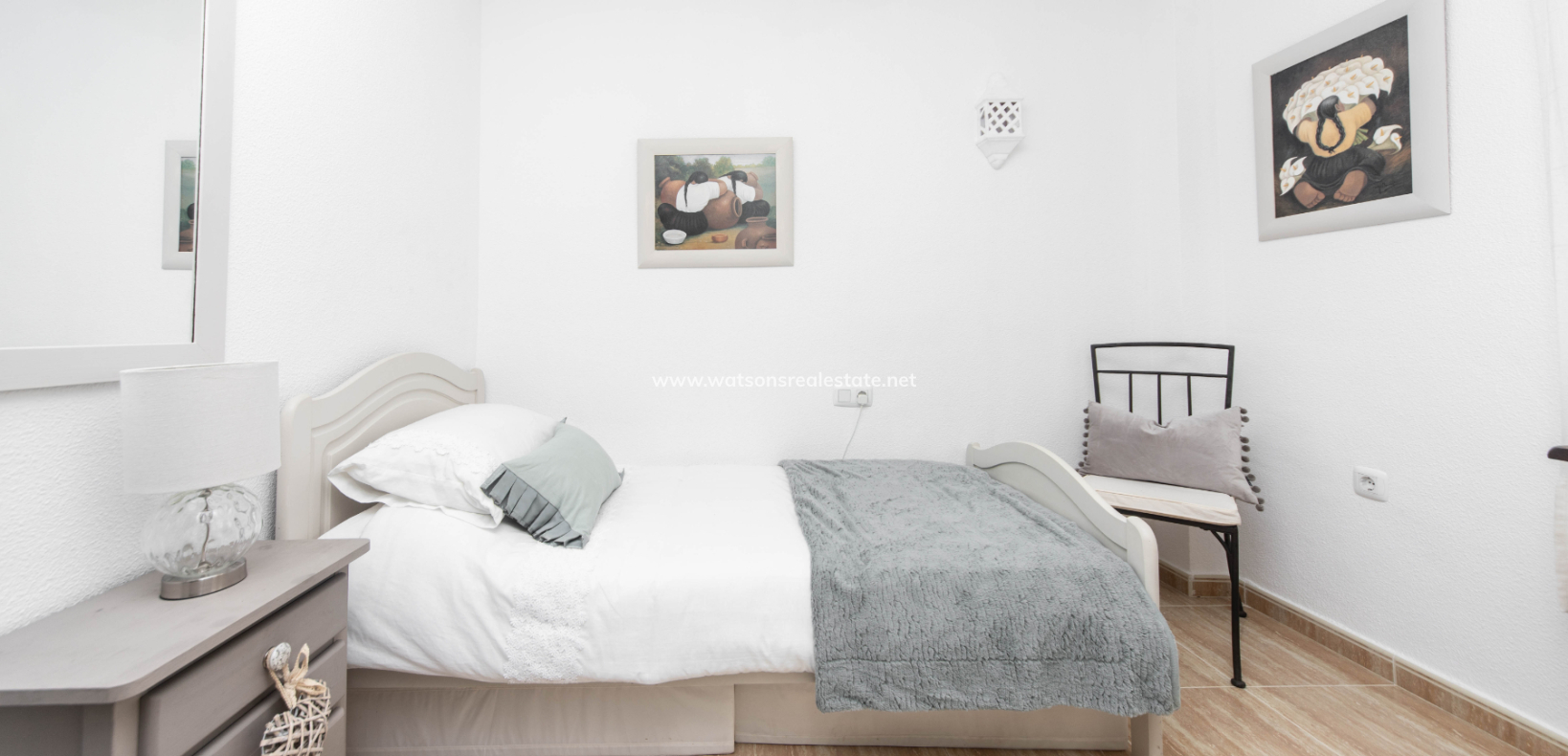 Resale - Freistendhe Villa - Urb. La Marina