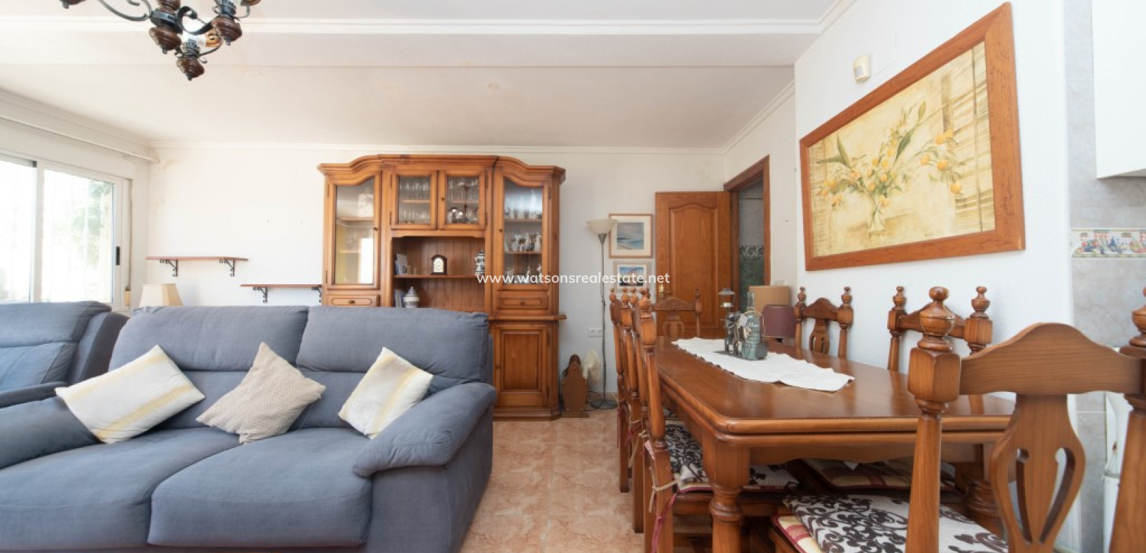 Resale - Freistendhe Villa - Urb. La Marina