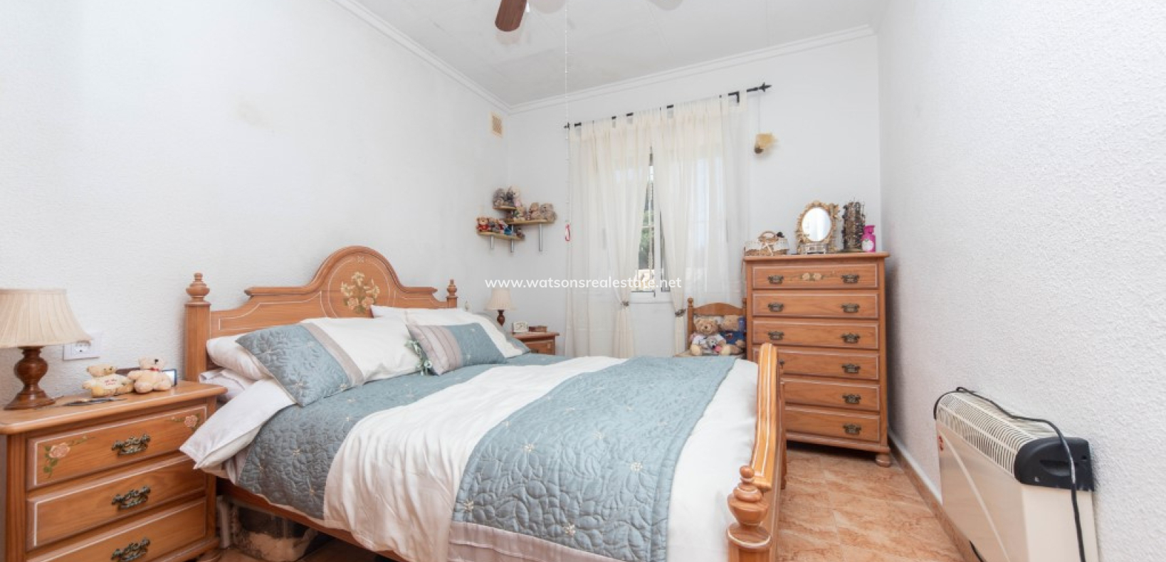 Resale - Freistendhe Villa - Urb. La Marina