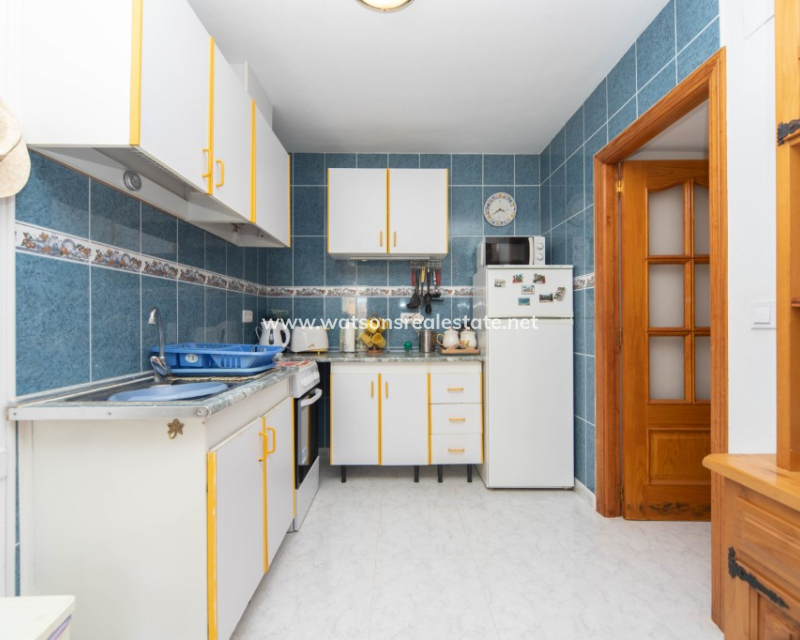 Resale - Freistendhe Villa - Urb. La Marina