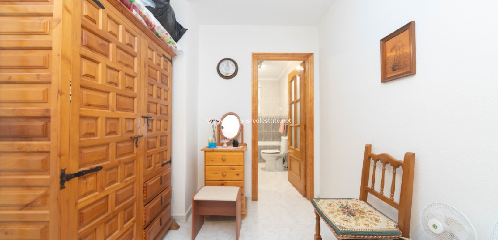 Resale - Freistendhe Villa - Urb. La Marina