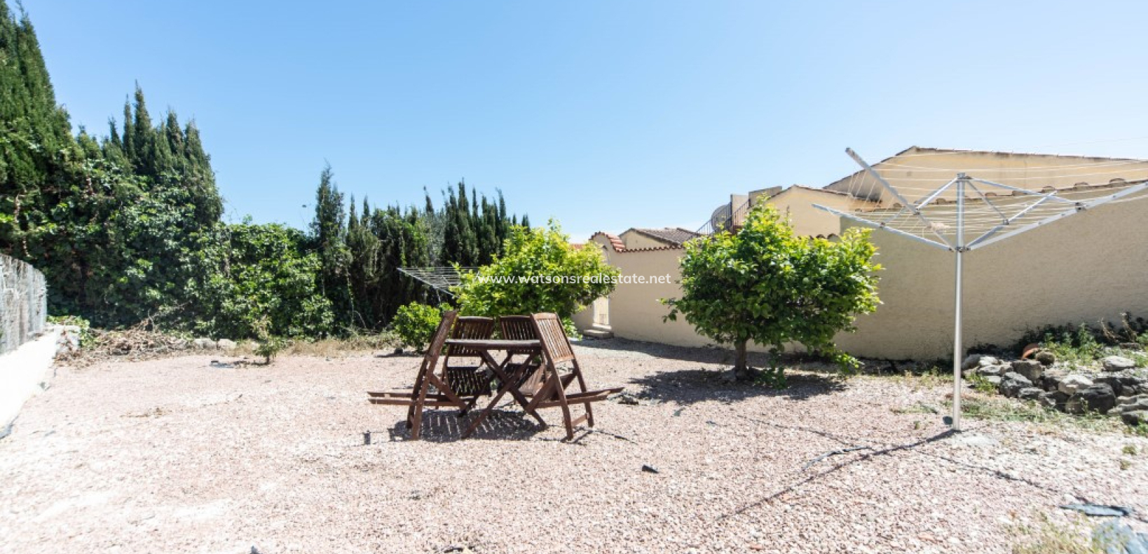 Resale - Freistendhe Villa - Urb. La Marina