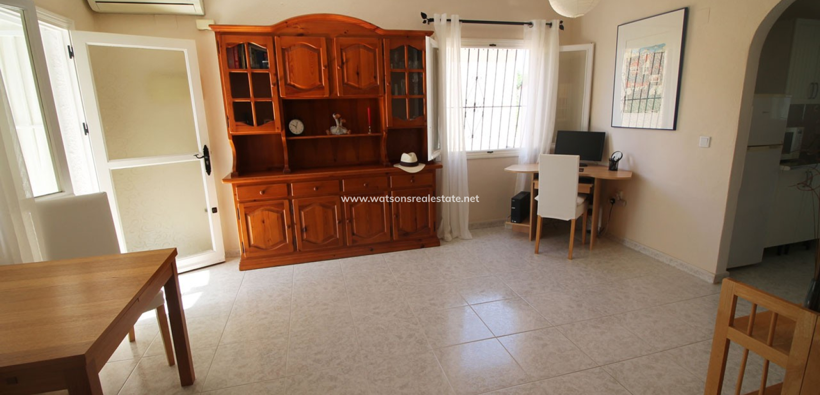 Resale - Freistendhe Villa - Urb. La Marina