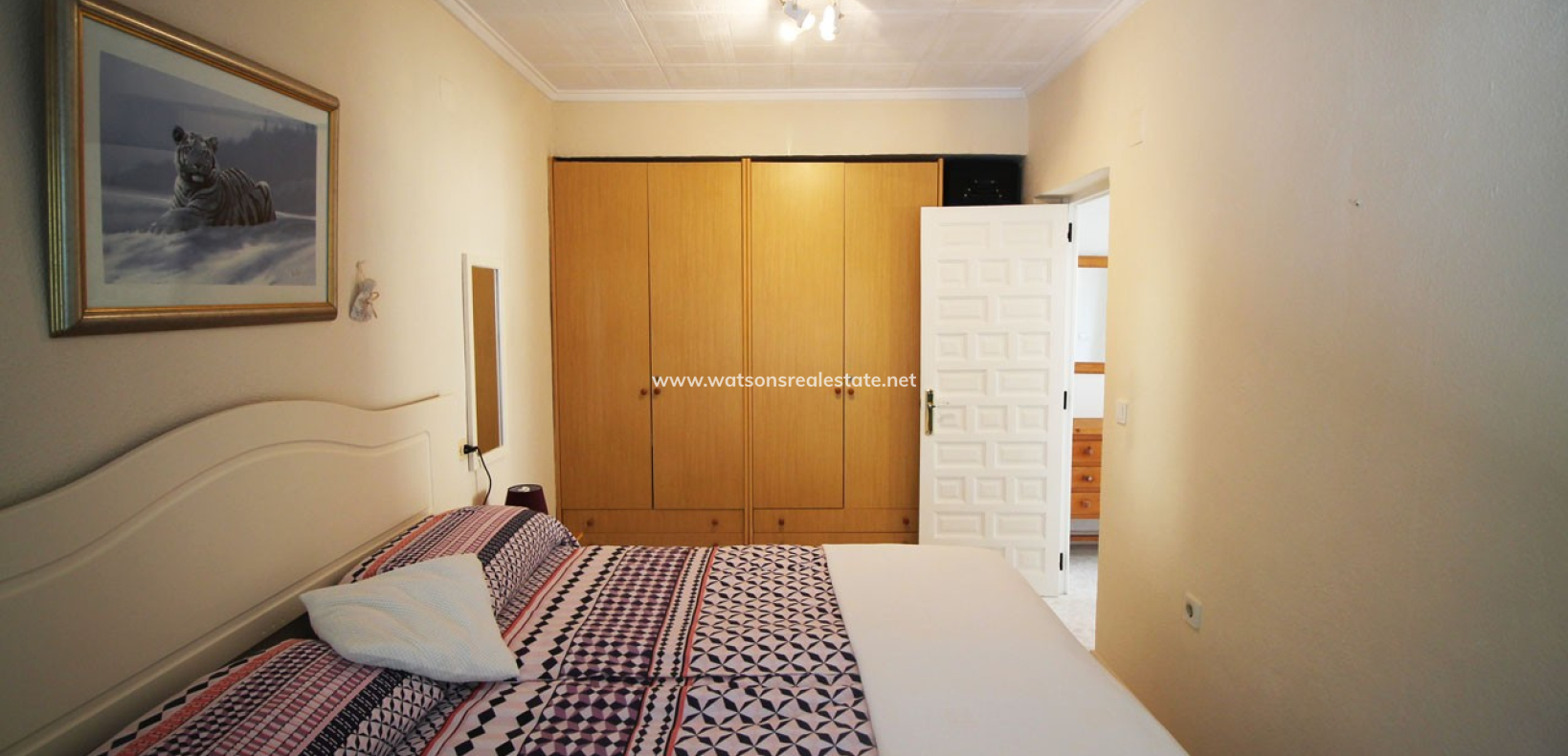 Resale - Freistendhe Villa - Urb. La Marina