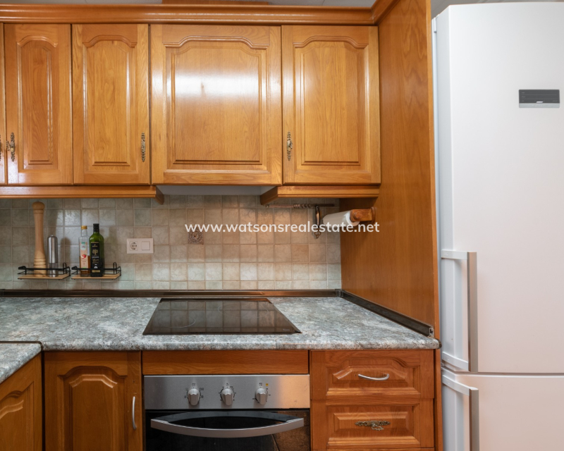 Resale - Freistendhe Villa - Urb. La Marina