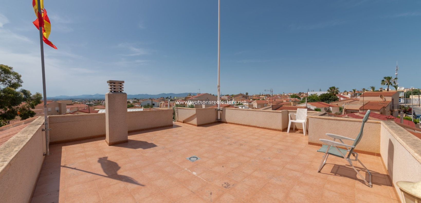 Resale - Freistendhe Villa - Urb. La Marina