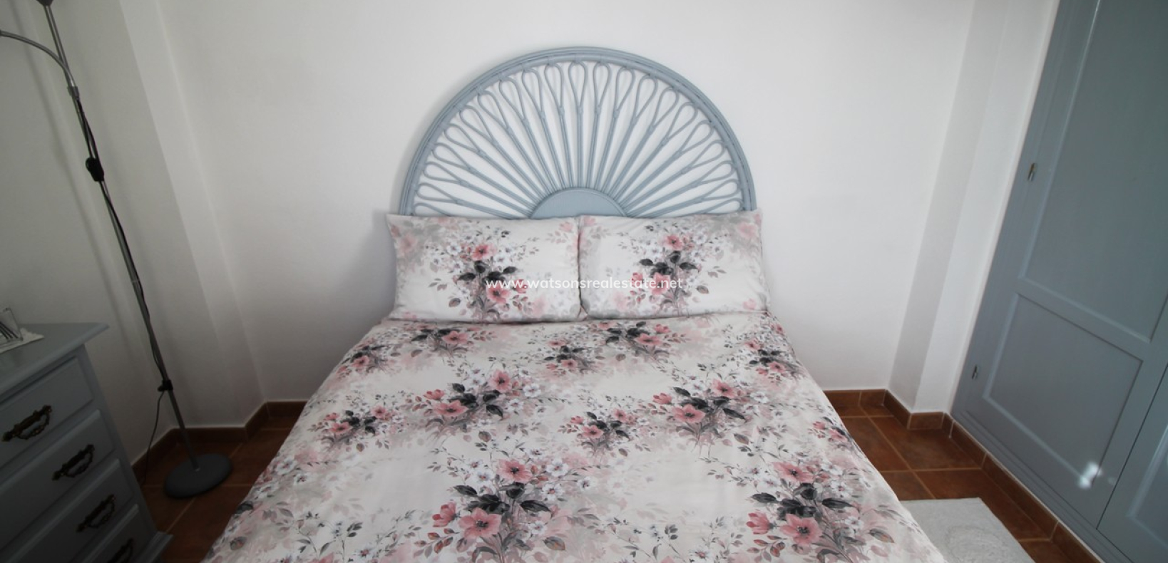 Resale - Freistendhe Villa - Urb. La Marina