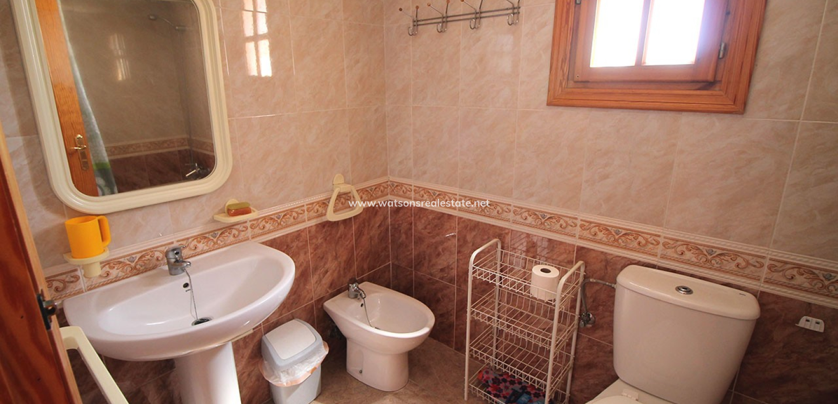 Resale - Freistendhe Villa - Urb. La Marina
