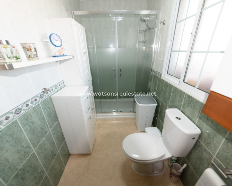 Resale - Freistendhe Villa - Urb. La Marina