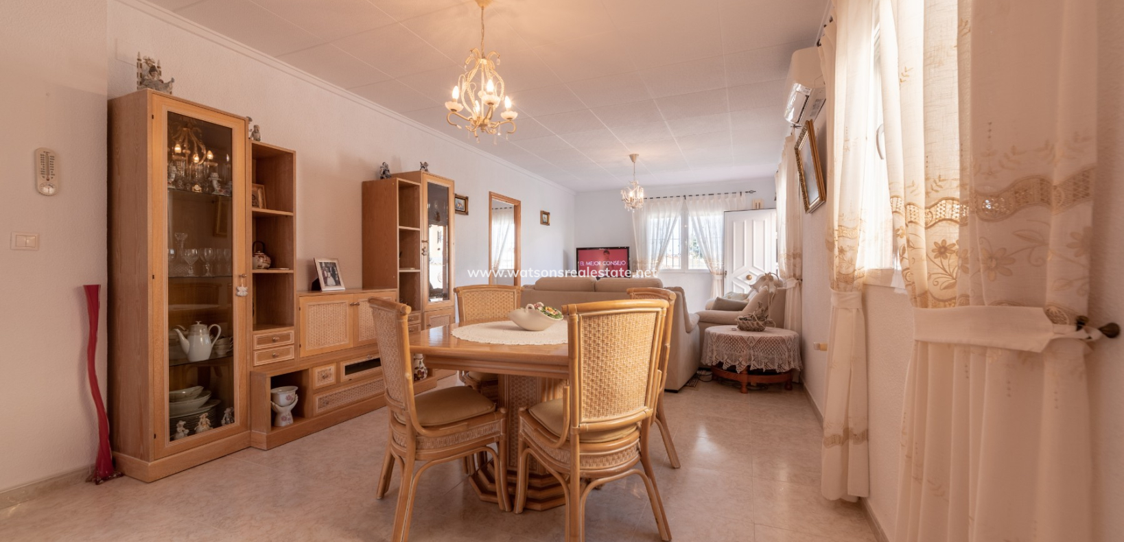 Resale - Freistendhe Villa - Urb. La Marina