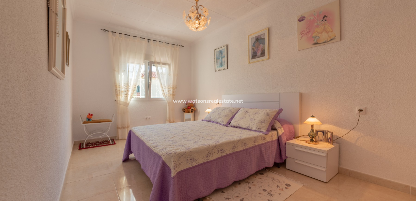 Resale - Freistendhe Villa - Urb. La Marina