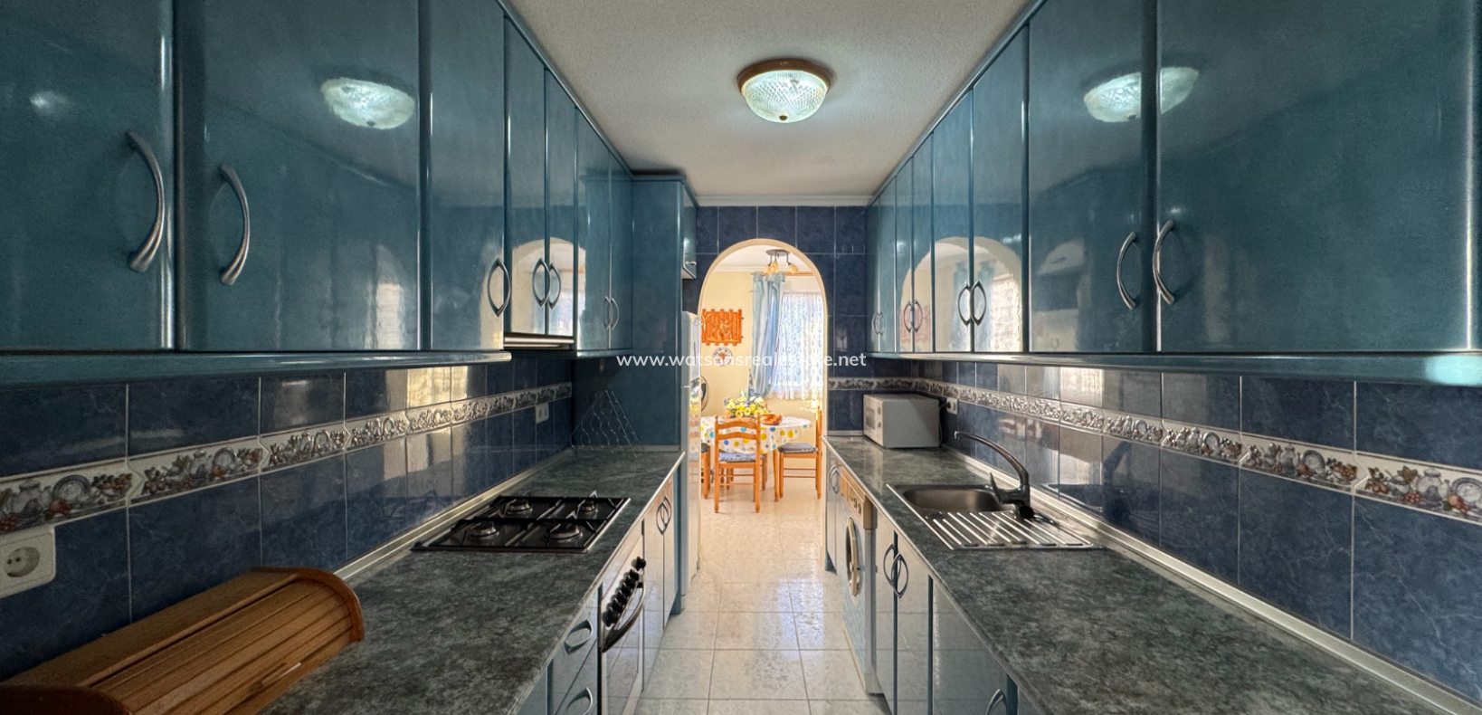 Resale - Freistendhe Villa - Urb. La Marina