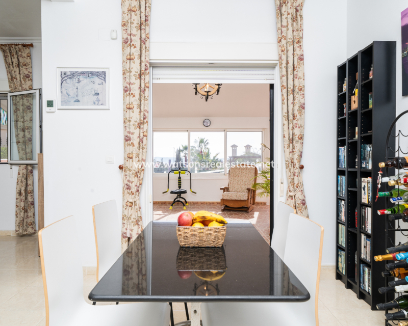 Resale - Freistendhe Villa - Urb. La Marina