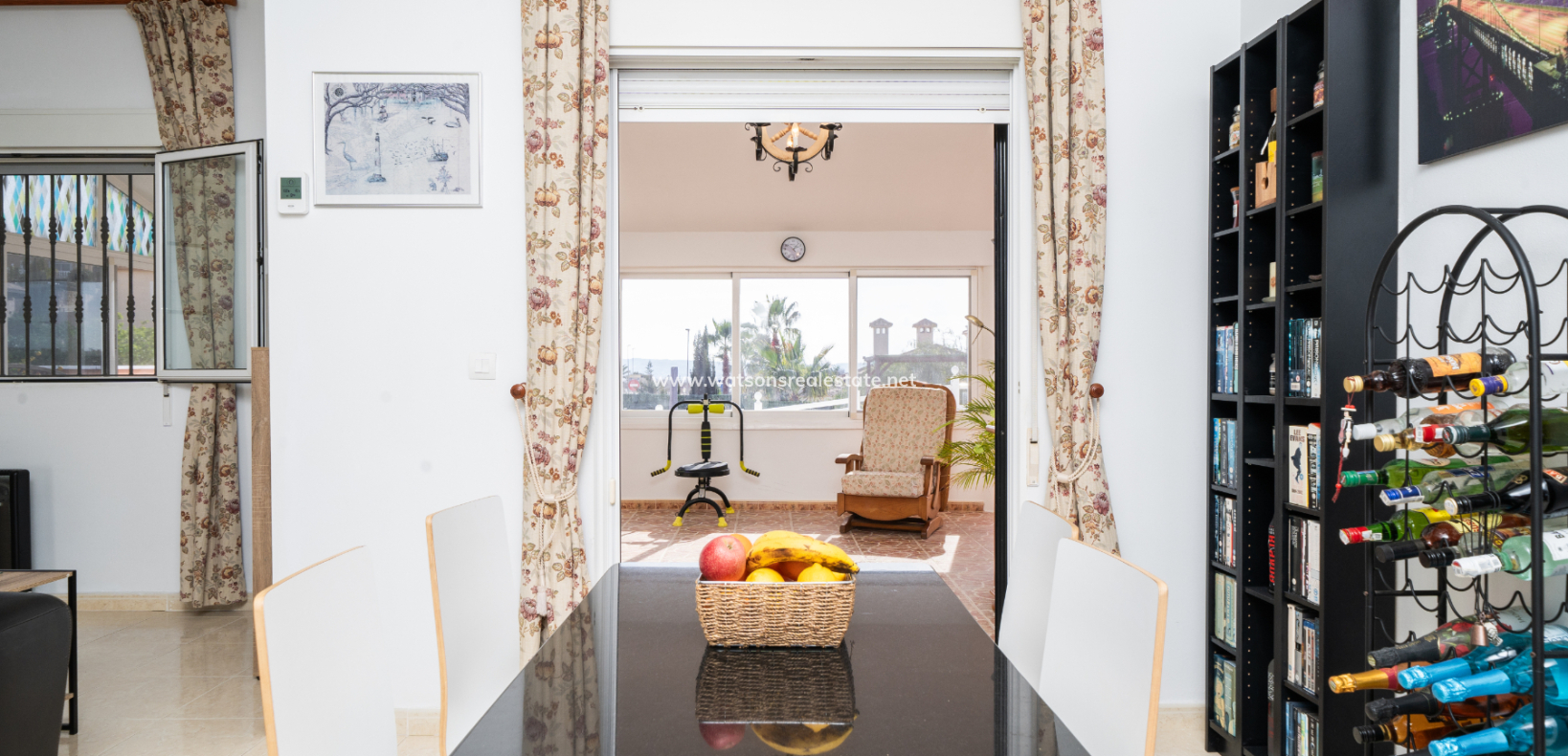 Resale - Freistendhe Villa - Urb. La Marina