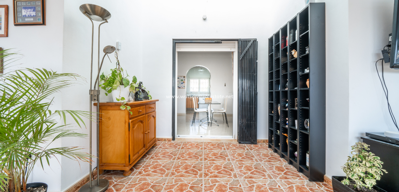 Resale - Freistendhe Villa - Urb. La Marina