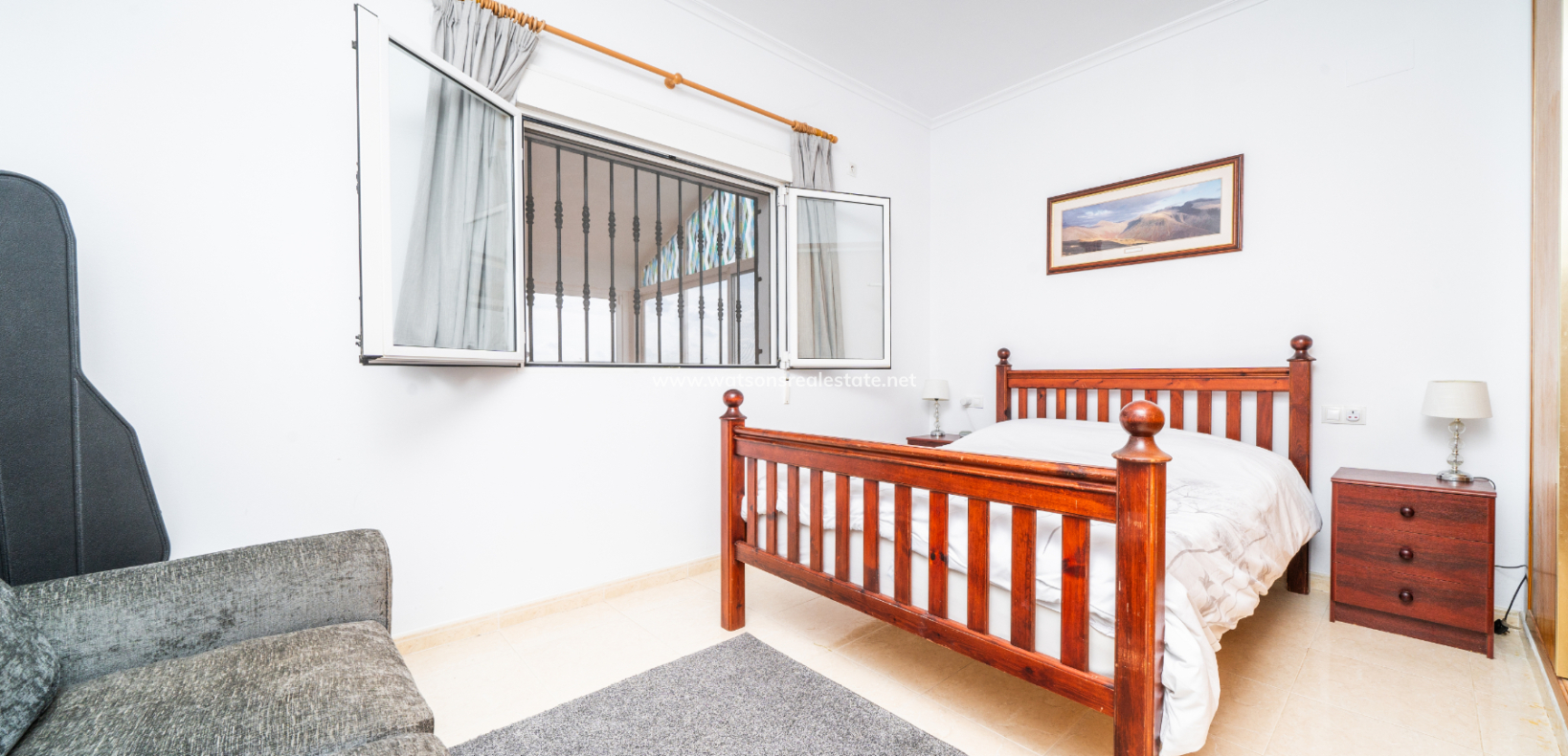 Resale - Freistendhe Villa - Urb. La Marina