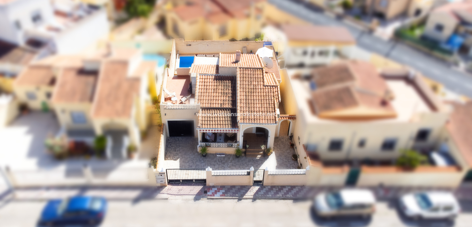 Resale - Freistendhe Villa - Urb. La Marina