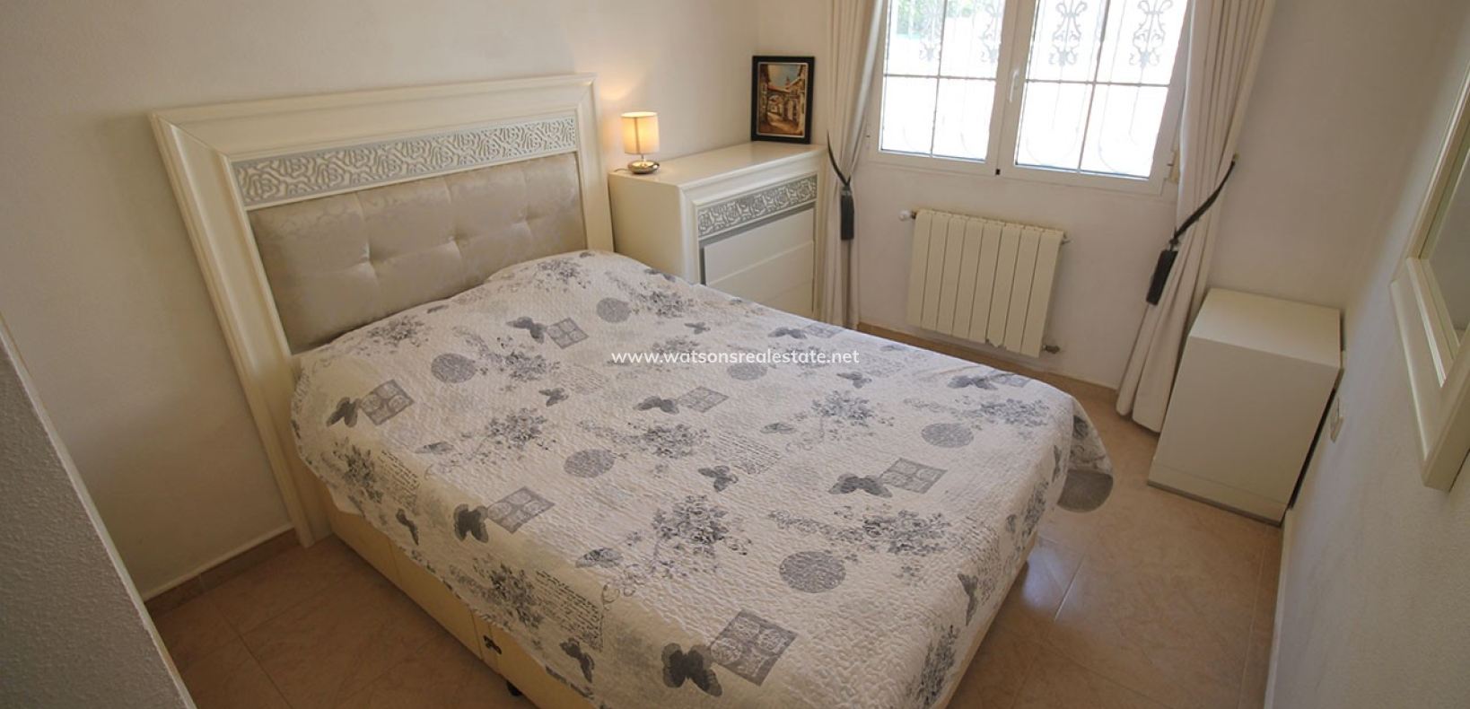 Resale - Freistendhe Villa - Urb. La Marina
