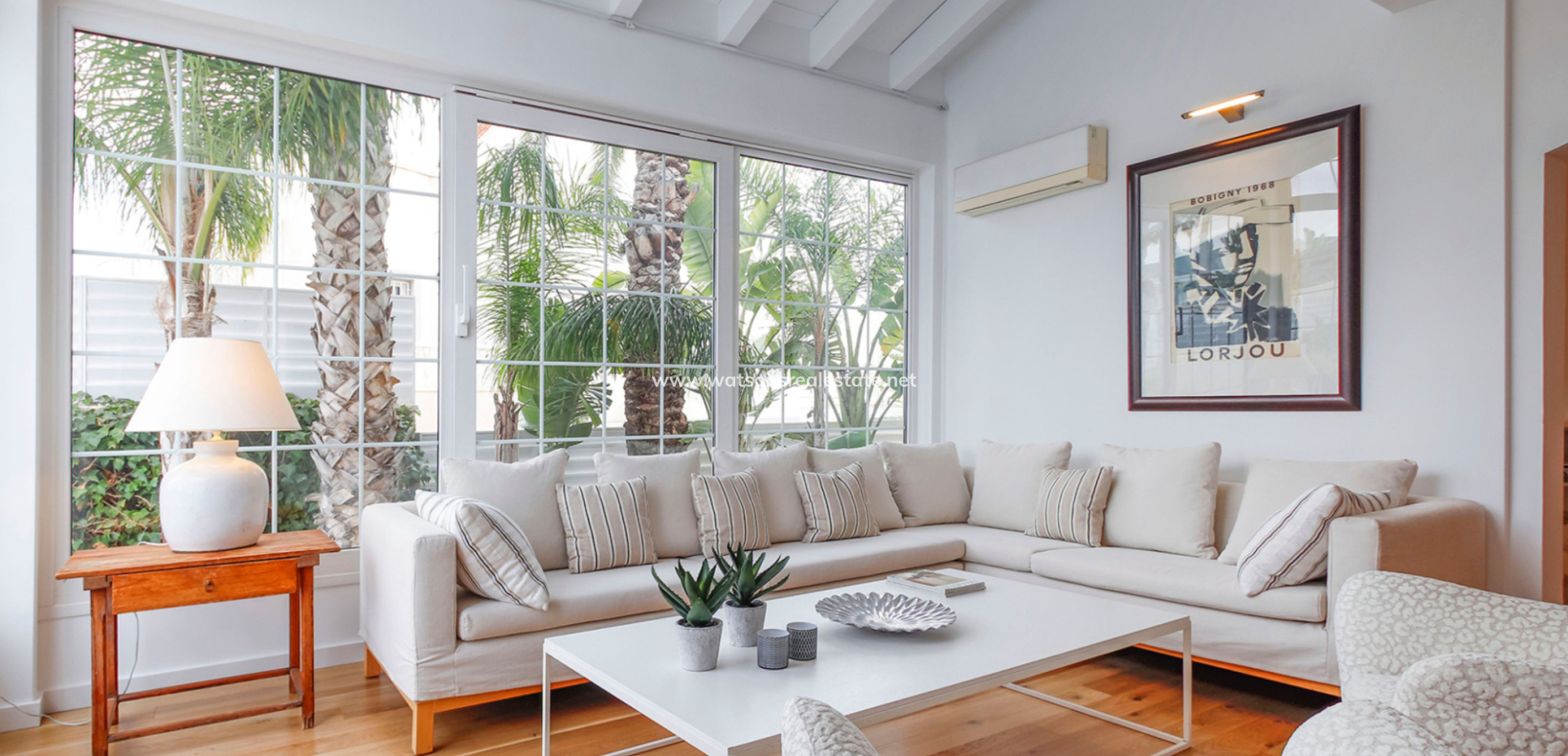 Resale - Freistendhe Villa - Urb. La Marina