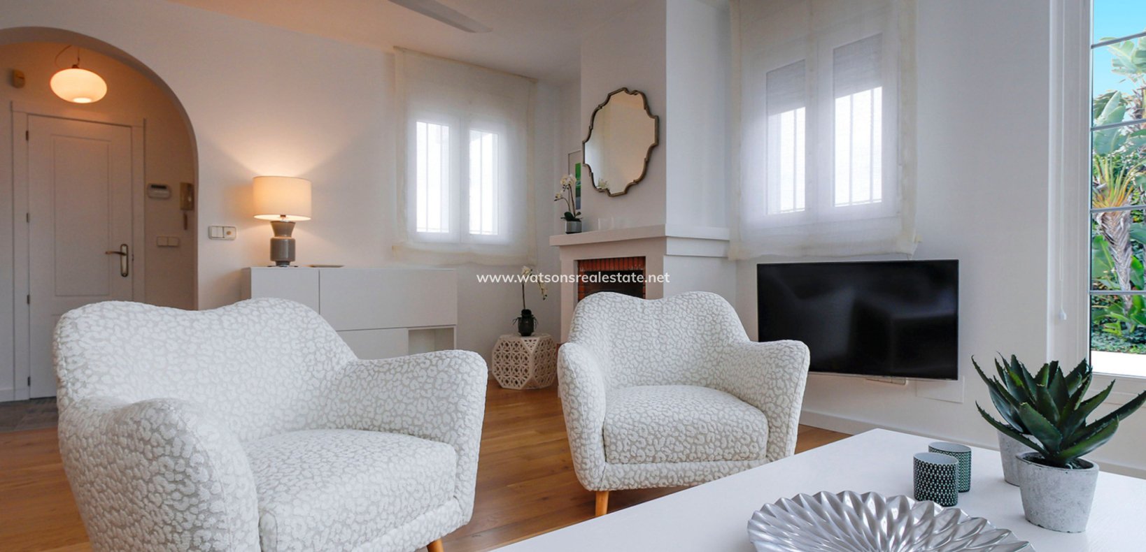 Resale - Freistendhe Villa - Urb. La Marina