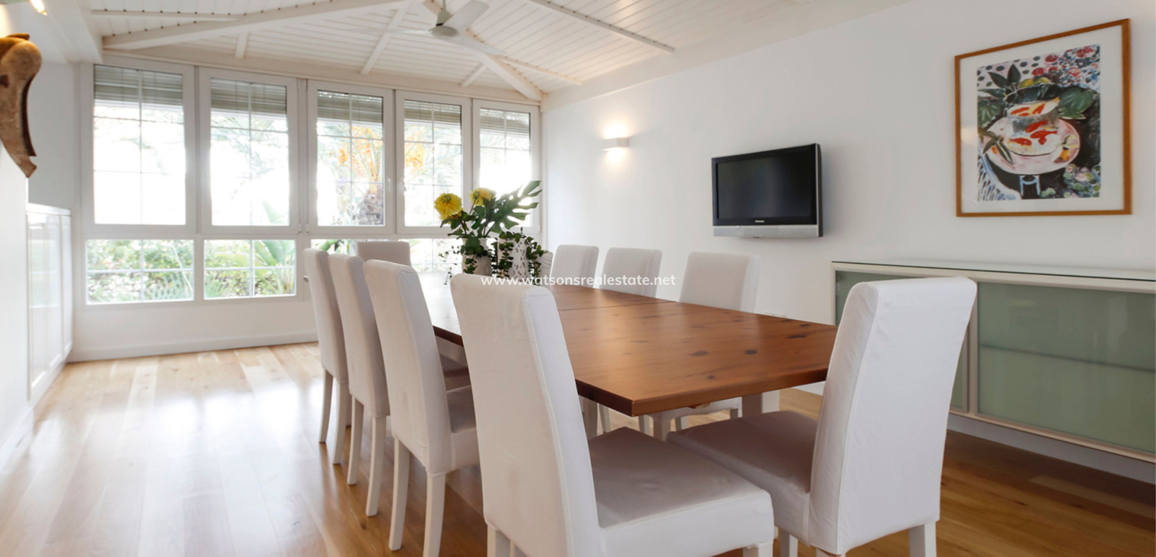 Resale - Freistendhe Villa - Urb. La Marina