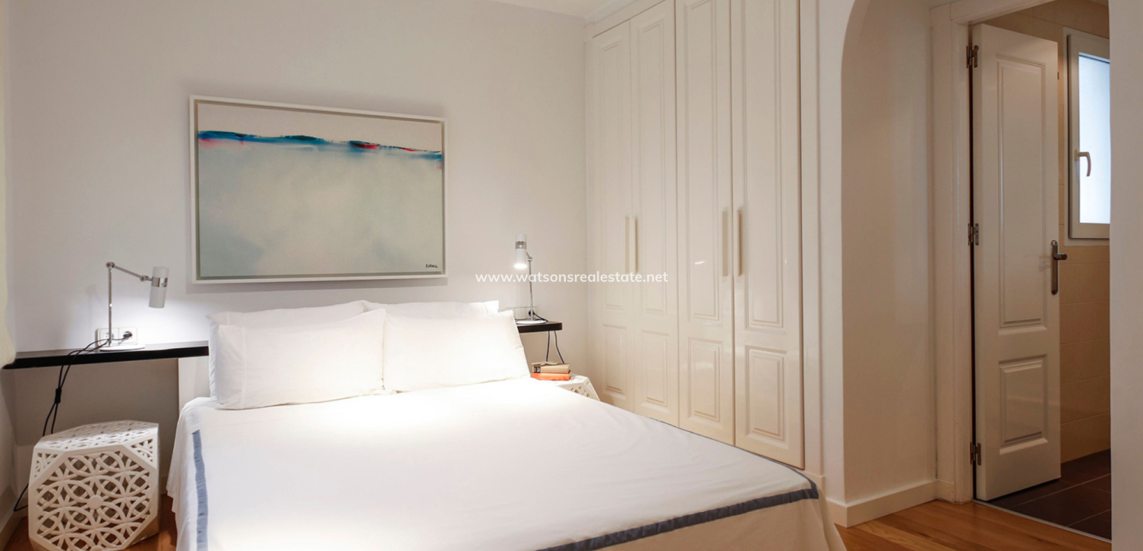 Resale - Freistendhe Villa - Urb. La Marina