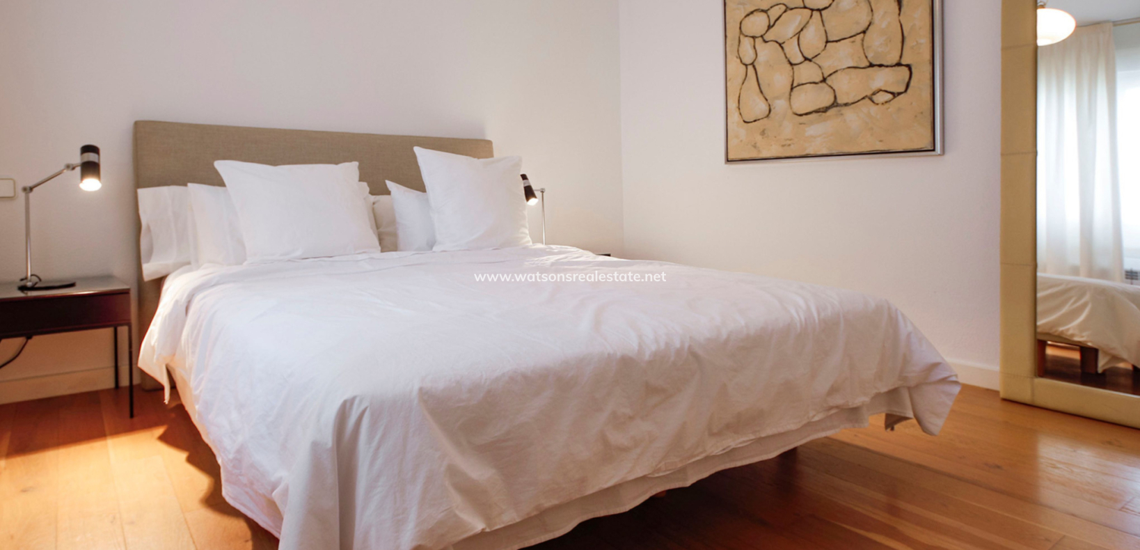 Resale - Freistendhe Villa - Urb. La Marina