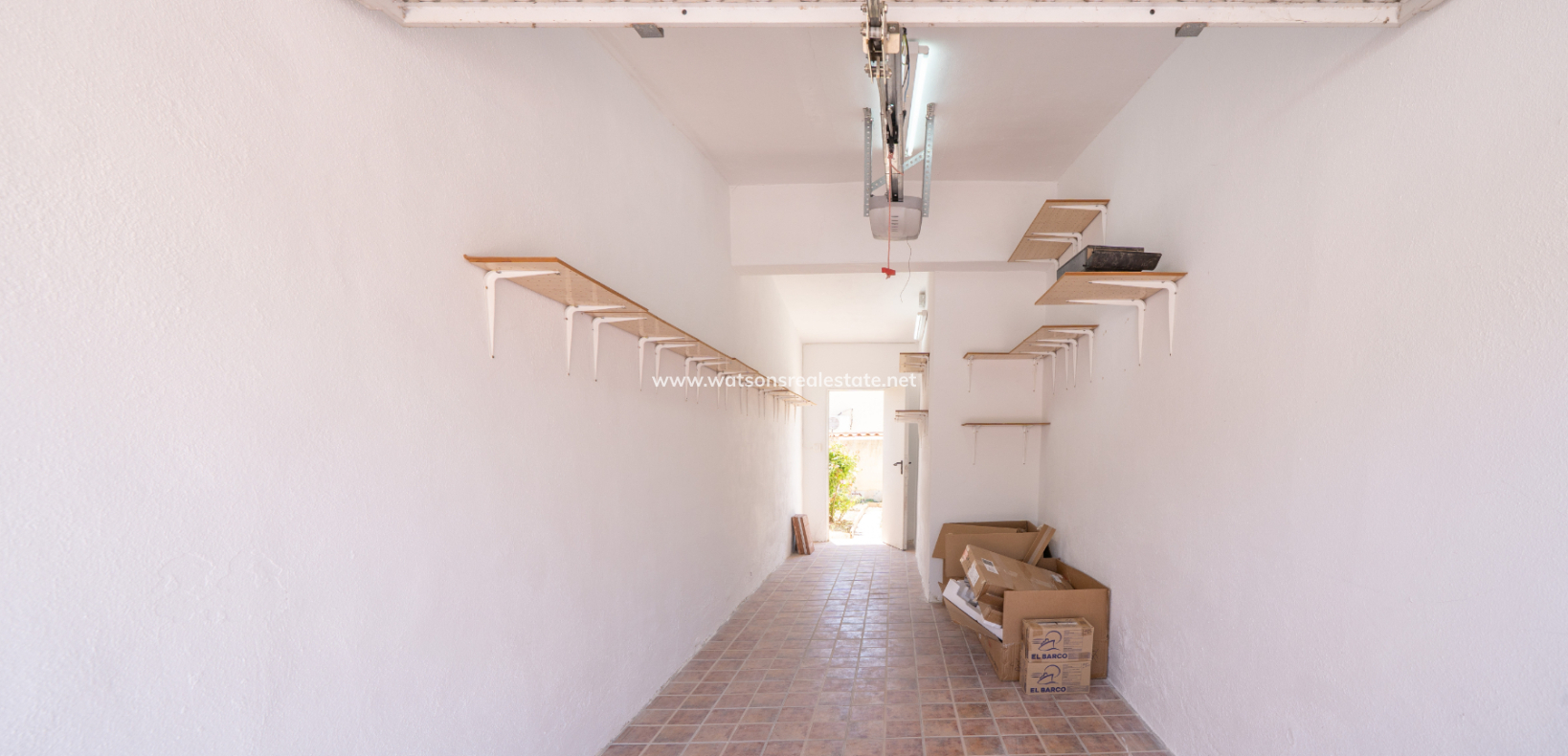 Resale - Freistendhe Villa - Urb. La Marina
