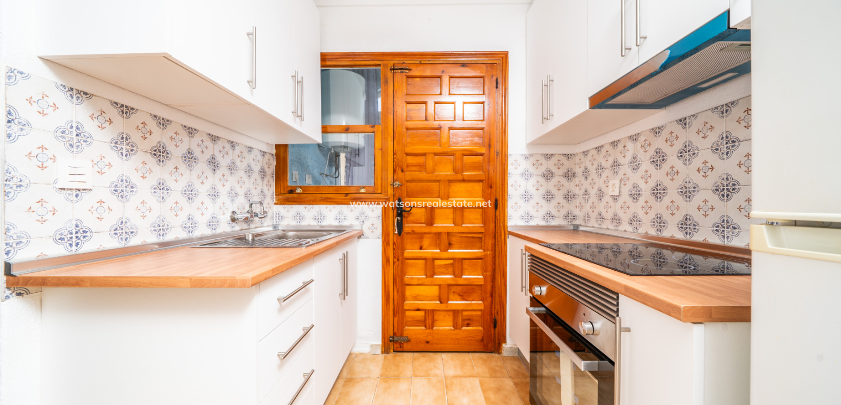 Resale - Freistendhe Villa - Urb. La Marina