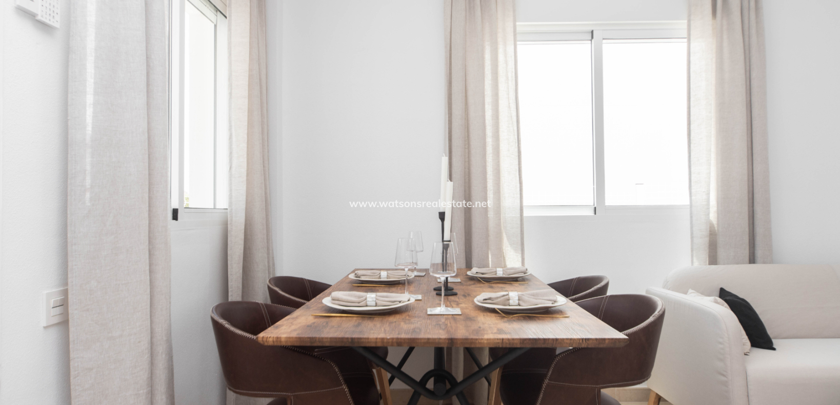 Resale - Freistendhe Villa - Urb. La Marina