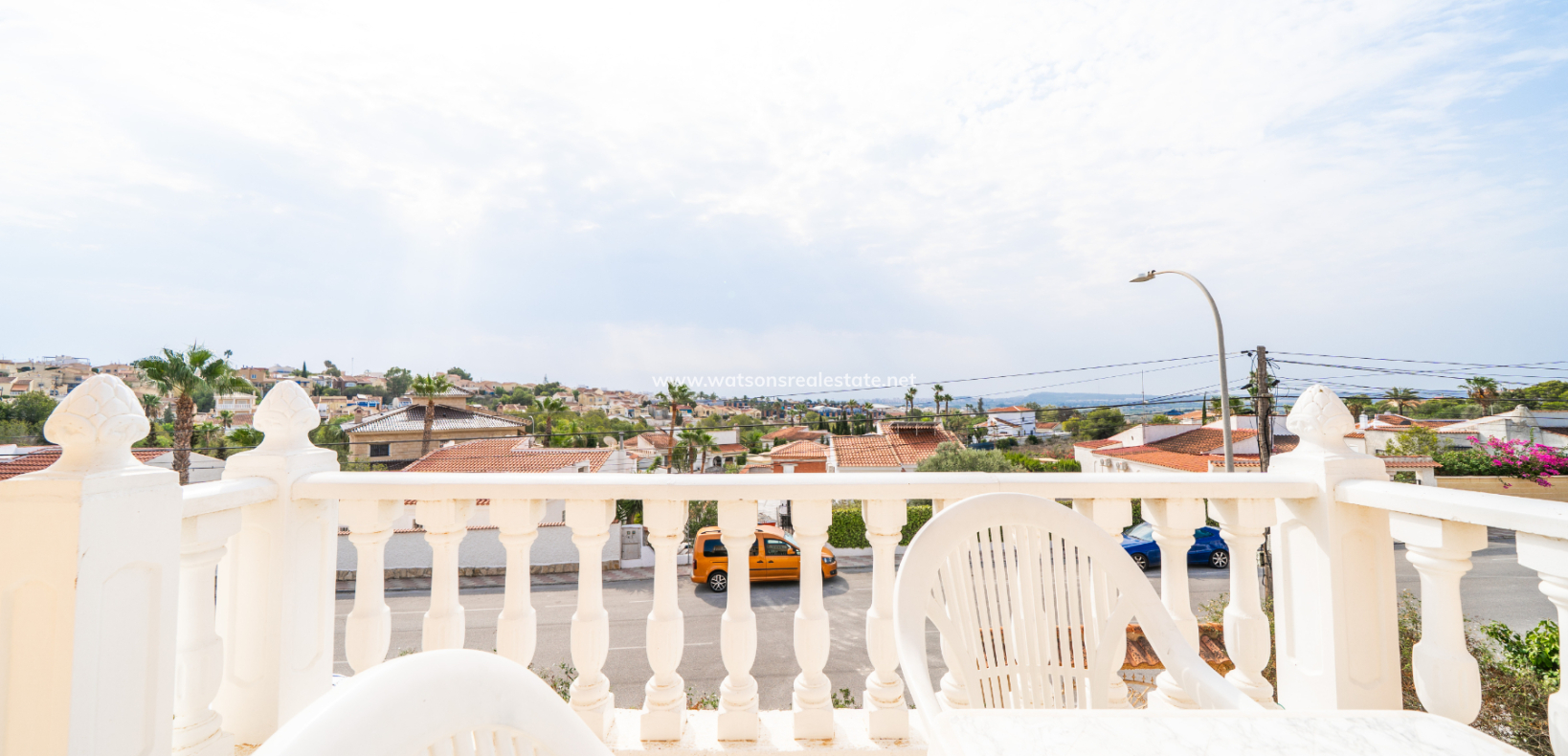 Resale - Freistendhe Villa - Urb. La Marina