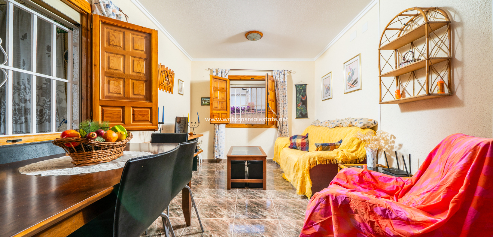Resale - Freistendhe Villa - Urb. La Marina