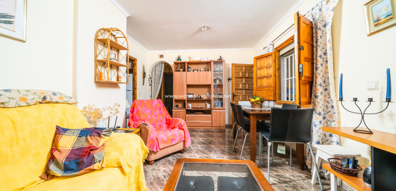 Resale - Freistendhe Villa - Urb. La Marina