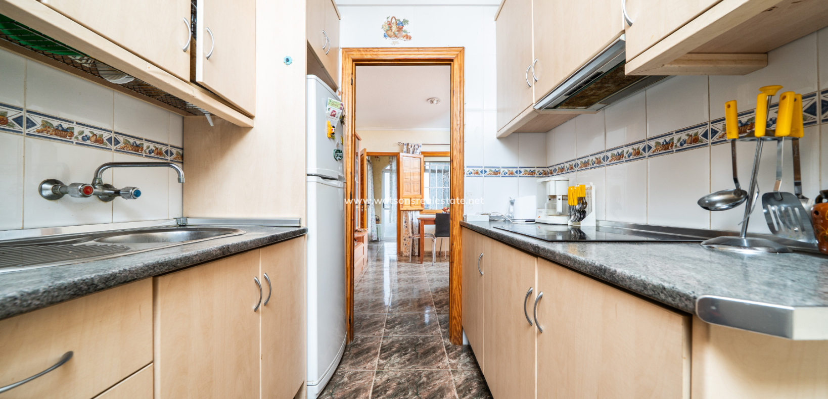 Resale - Freistendhe Villa - Urb. La Marina
