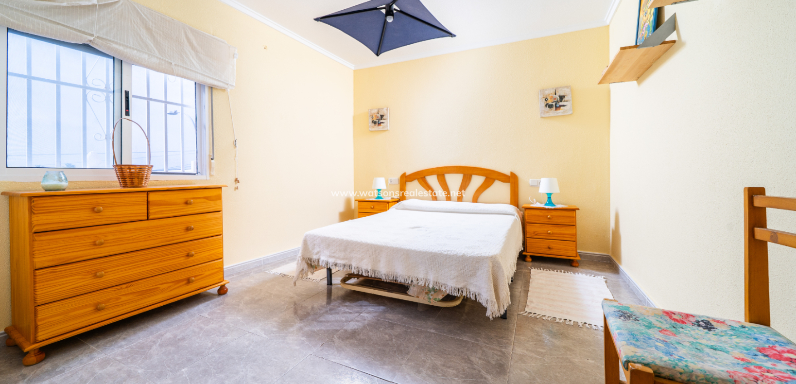 Resale - Freistendhe Villa - Urb. La Marina