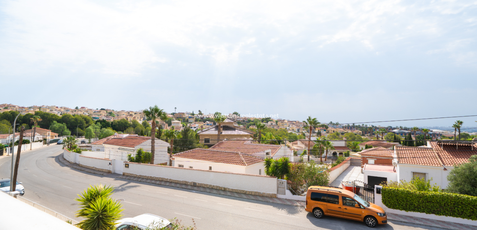 Resale - Freistendhe Villa - Urb. La Marina