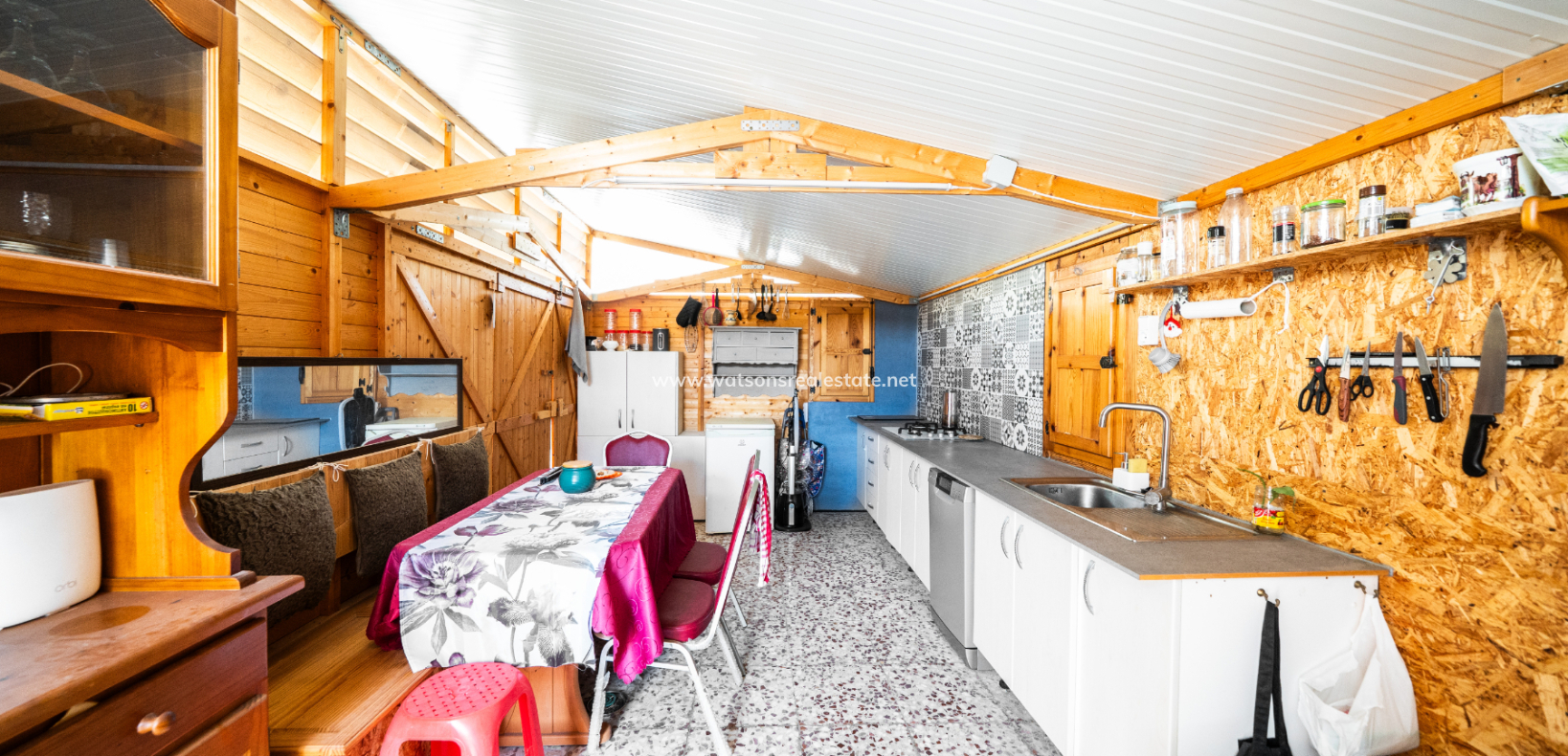 Resale - Freistendhe Villa - Urb. La Marina