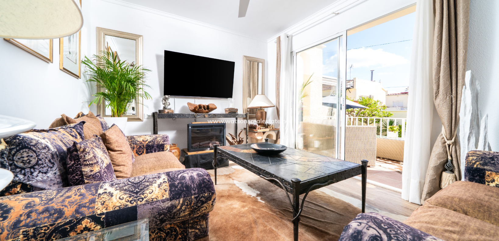 Resale - Freistendhe Villa - Urb. La Marina