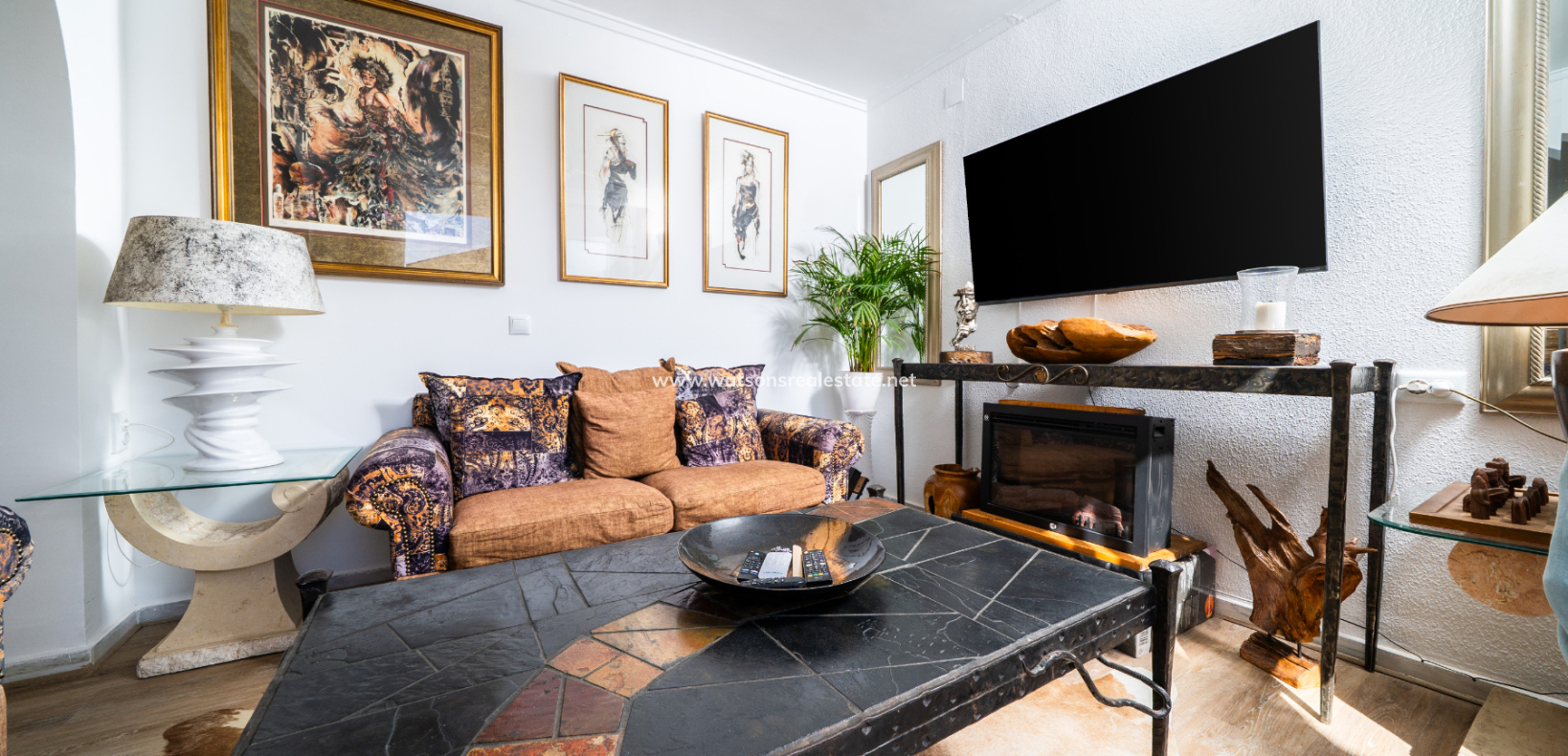 Resale - Freistendhe Villa - Urb. La Marina