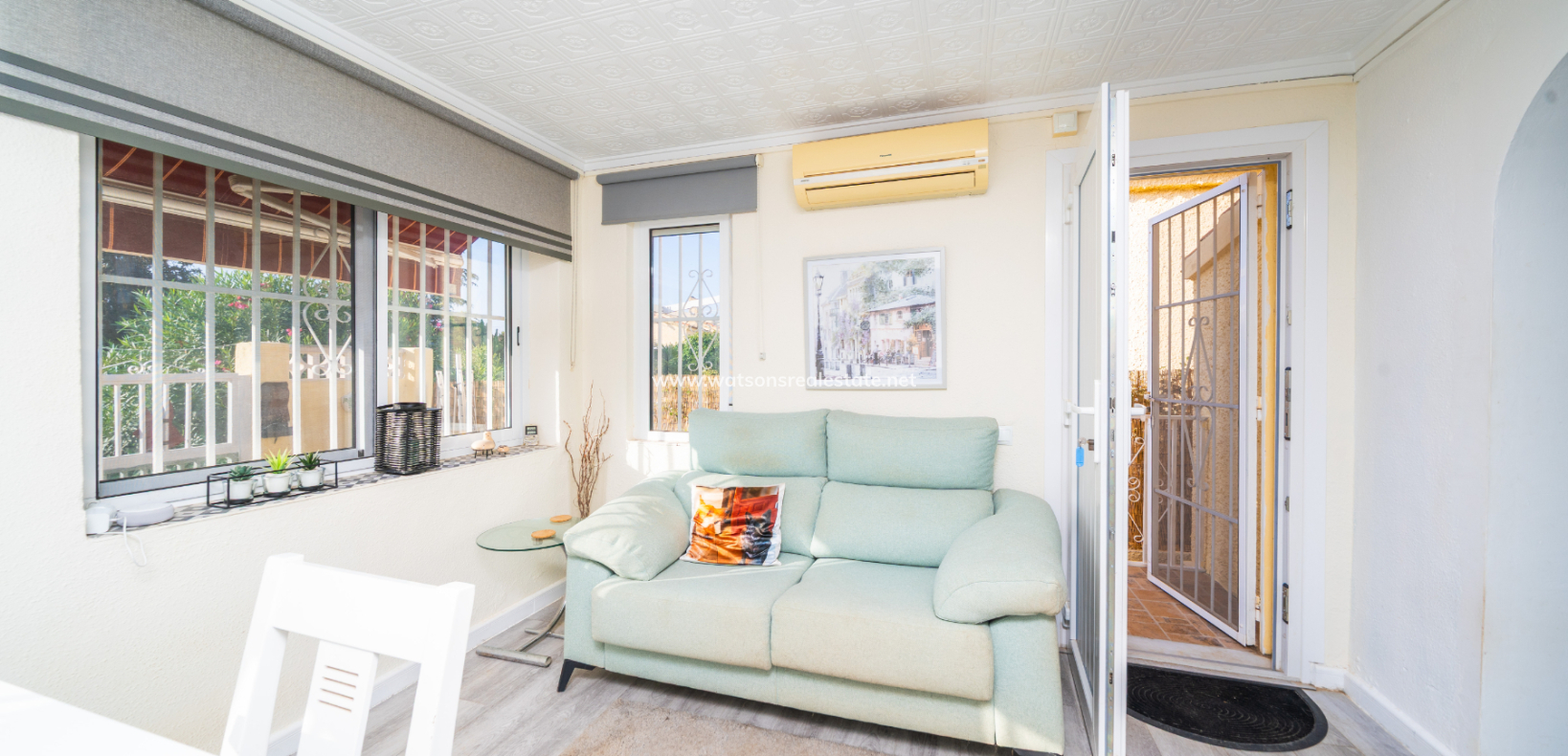 Resale - Freistendhe Villa - Urb. La Marina