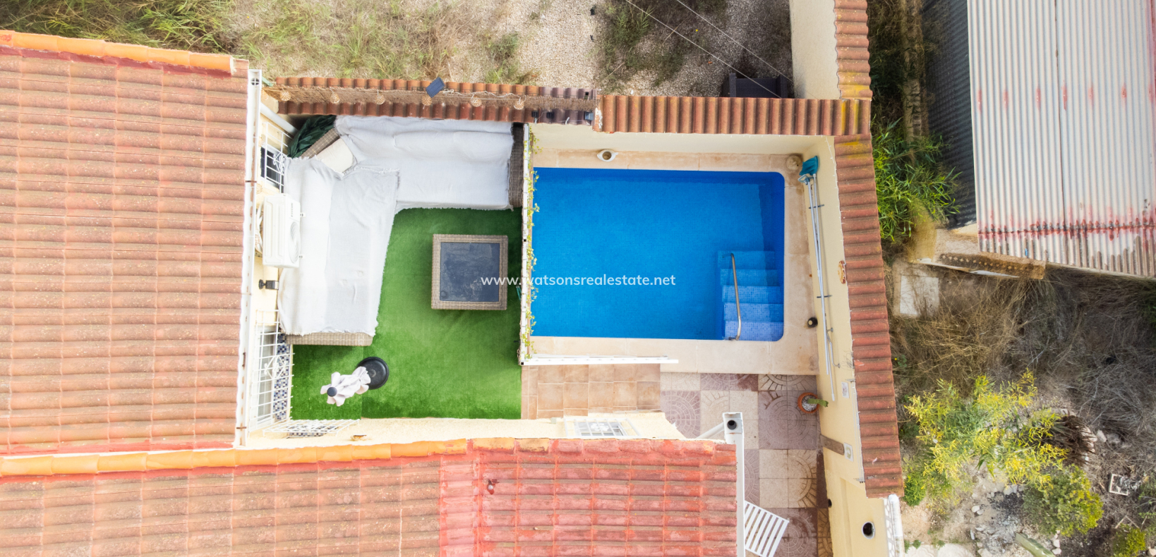 Resale - Freistendhe Villa - Urb. La Marina